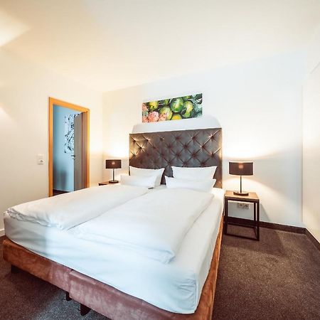 Familienapartment Am Neumarkt Ll Дрезден Экстерьер фото